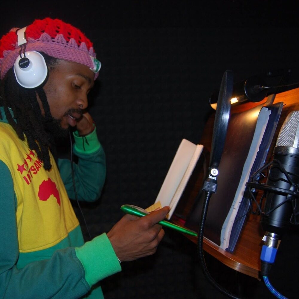 Khangelani-aka-Jahkid-in-the-booth-recording